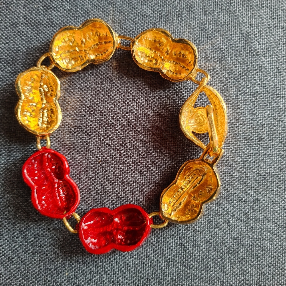 Virzi + De Luca Kiss Tell Bracelet View 2